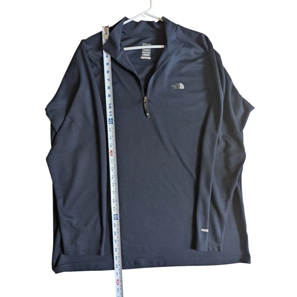 The Northface Mens' Flight Series Quarter Zip Shirt